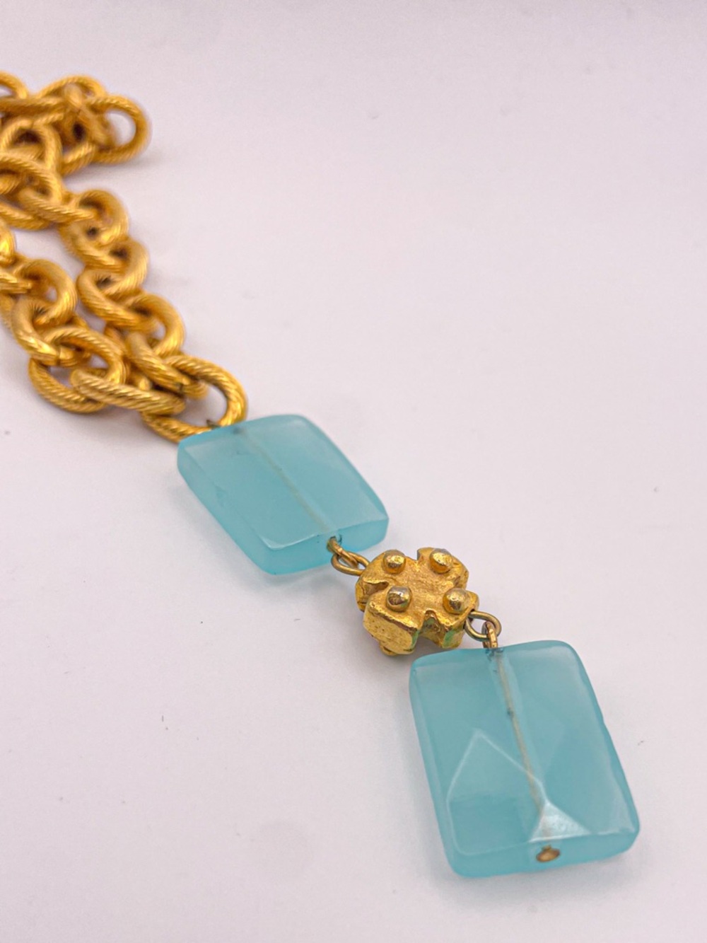 Susan Shaw Gold Plated Chain Necklace with Aqua Blue Glass Pendant - Picture 4 of 8